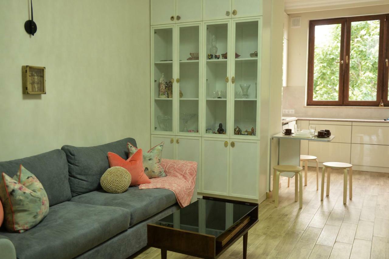 Spacious Modern 2 Bedrooms Apartment In Central Erivan Exterior foto